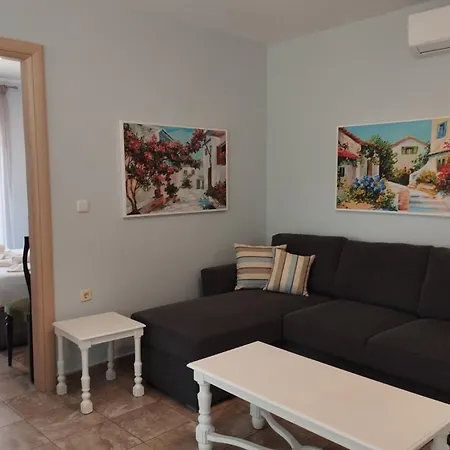 Apartment Olive Grove House