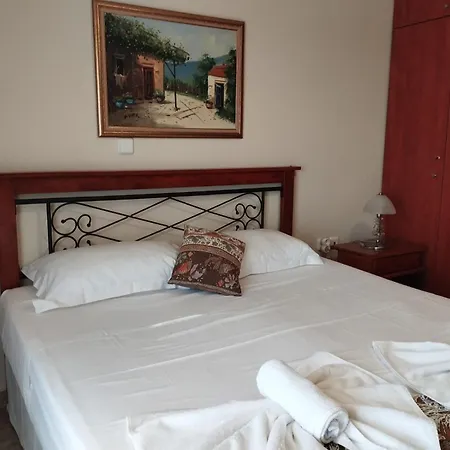 Olive Grove House * Лименария
